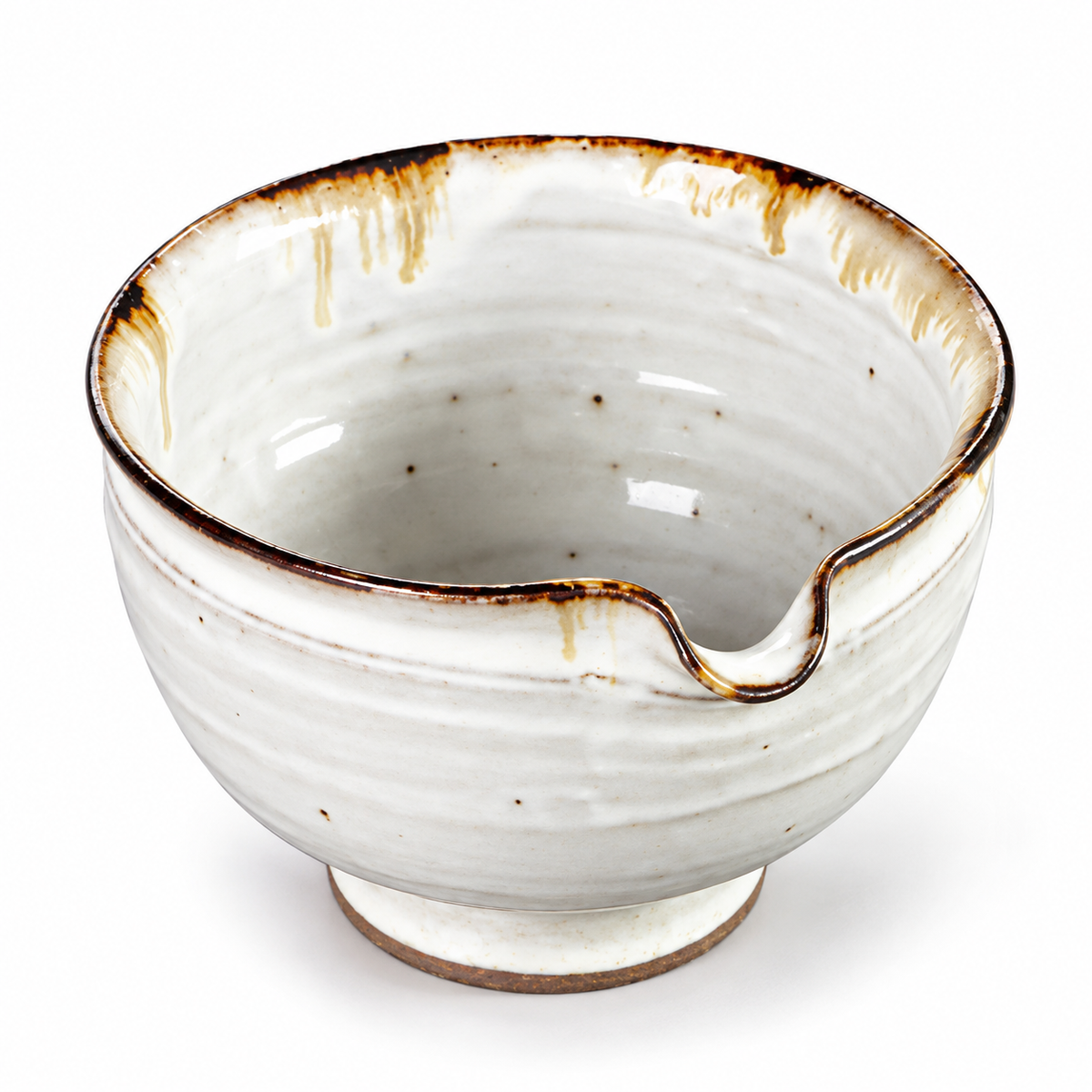 Uchiyama Kohiki Katakuchi – Handmade Japanese Ceramic Pouring Bowl 350ml