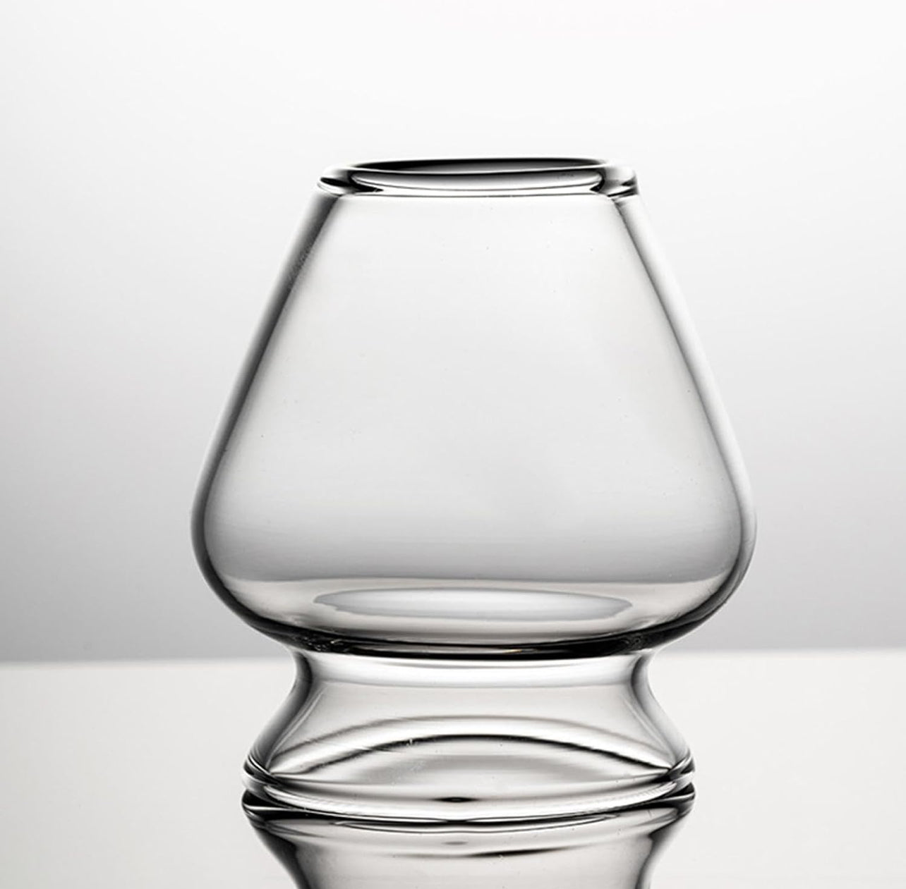 Glass Texture Chawan with Pouring Spout – Japanese Style Matcha Bowl (400 ml)